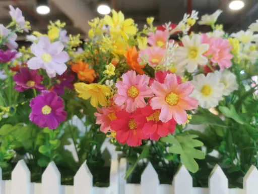 爱情与生活的真谛:穿衣吃饭中的深情,数钱睡觉里的幸福哲学 第1张 爱情与生活的真谛:穿衣吃饭中的深情,数钱睡觉里的幸福哲学 第1张